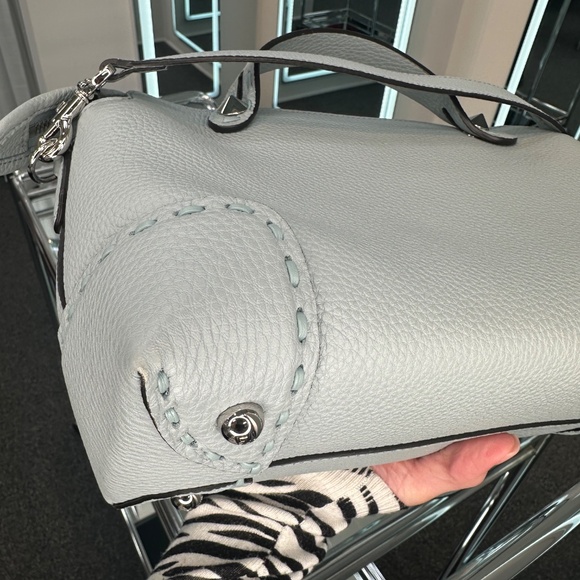 Fendi handbag - Picture 9 of 11